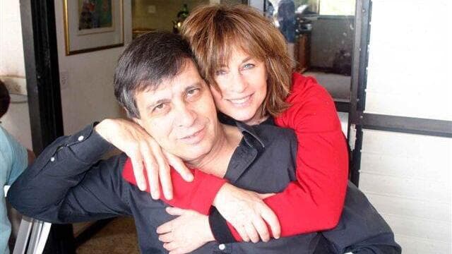 נורית הירש ובעלה, משה לינדן