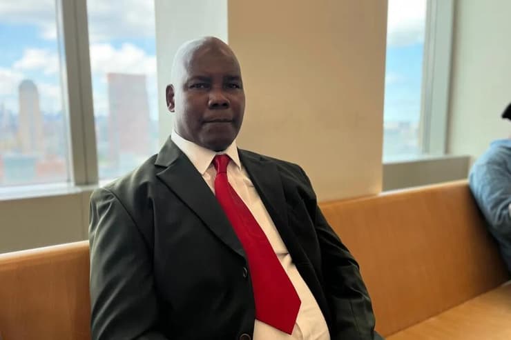 קארל מילר בבית המשפט