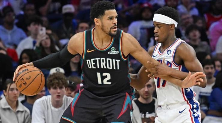 טוביאס האריס בפעולה (רויטרס) טוביאס האריס בפעולה