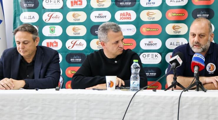 חן שניידרמן, כרמל שאמה ואבי גבאי