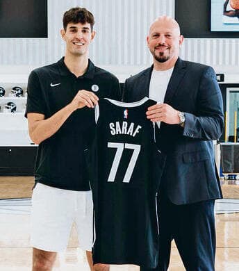 “הקושי העיקרי הוא מנטלי". עם הסוכן, נדב מור