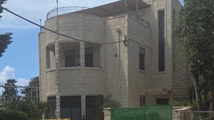 בניין לשימור ברחוב זאב ז'בוטינסקי בחיפה