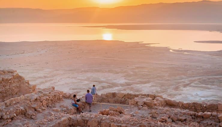 מצדה בזריחה