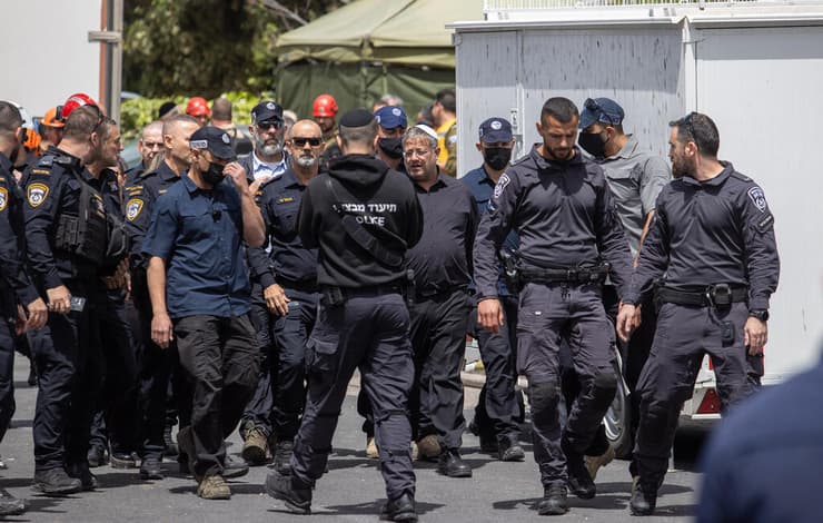 איתמר בן גביר ודני לוי בזירה בחיפה (צילום: עידו ארז) בן גביר ודני לוי בזירה בחיפה