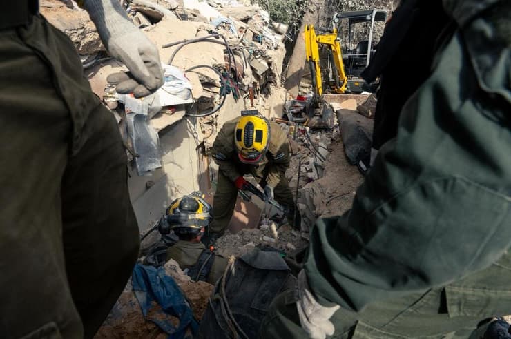 מאמצי החילוץ בזירה בחיפה