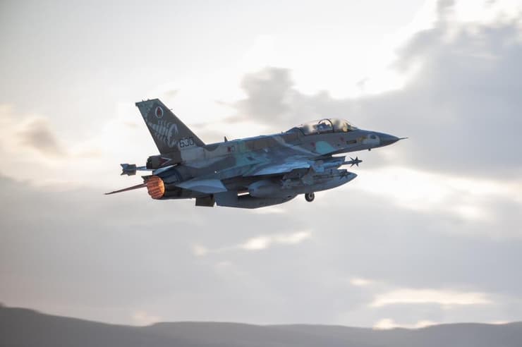 תיעוד: יציאת מטוסי חיל האוויר לתקיפה נרחבת בשדות התעופה בטהרן