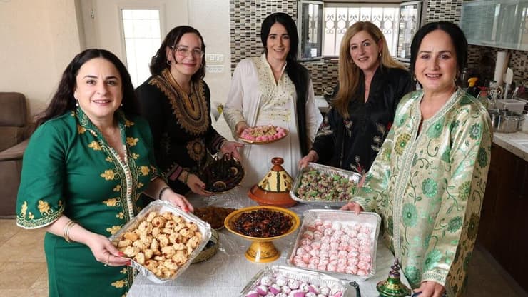 משפחת שטרית מטירת הכרמל מתכוננים למימונה