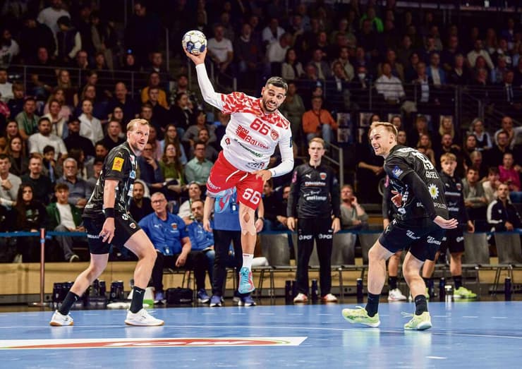  יואב לומברוזו