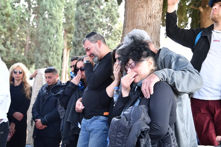 צילום: פאול אורלייב בני משפחת גרשוביץ' מובאים למנוחות