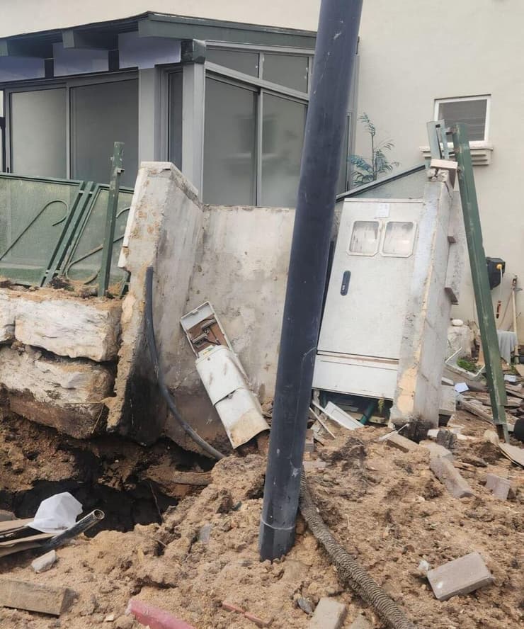 נפילה בראש העין