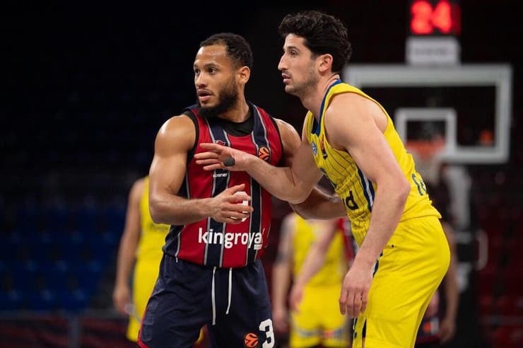 הופעה התקפית מאכזבת של שחקני הספסל. ג'ון דיברתולומיאו (צילום: Credit: Baskonia Vitoria) ג׳ון דיברתולומיאו