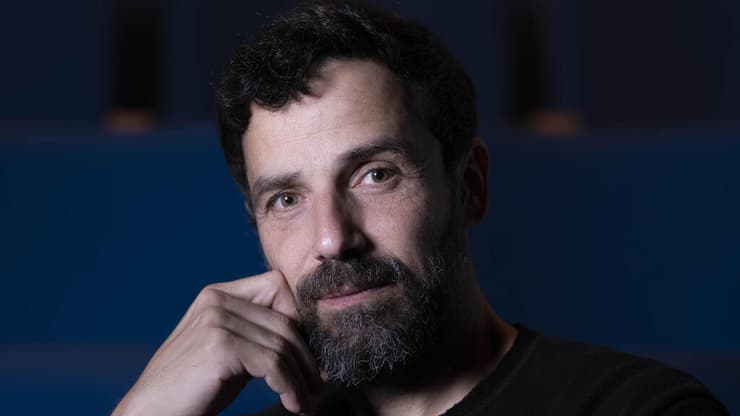 "באחת הפעמים הוא תפס אותי ואמר לי, 'אתה כמו עצם בגרון בשבילי, אני אעשה הכול כדי להיפטר ממך'". גיא אריאלי (צילום: יובל חן) גיא אריאלי