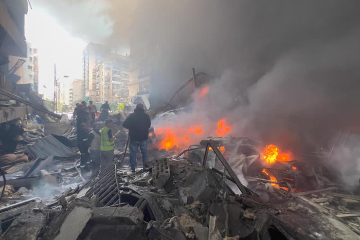 ביירות לבנון עשן תקיפות צה"ל