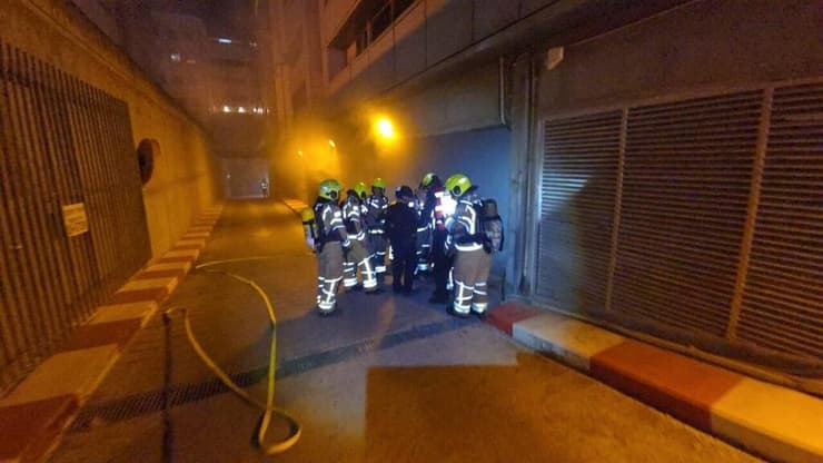 זירת נפילה בפתח תקווה (צילום: אלן מלכה כבאות והצלה לישראל) זירת נפילה בפתח תקווה