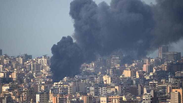 ביירות לבנון עשן תקיפות צה"ל