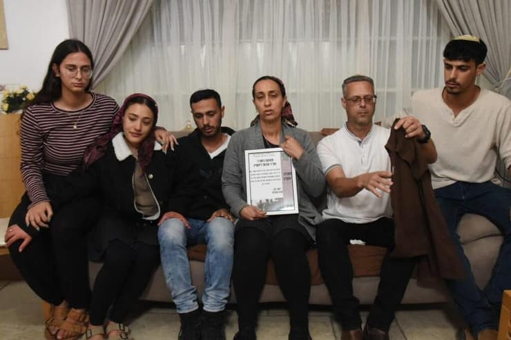 הוריו ואחיו של סמ"ר טובאל יוסף ליפשיץ  ז"ל