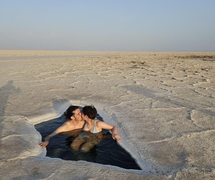 אורי ושי בבריכות המלח