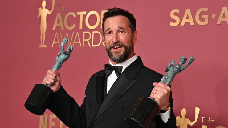 נואה וויילי, שמגלם את ד"ר מייקל "רובי" רובינוביץ' (צילום: Frederic J. Brown / AFP) The PItt