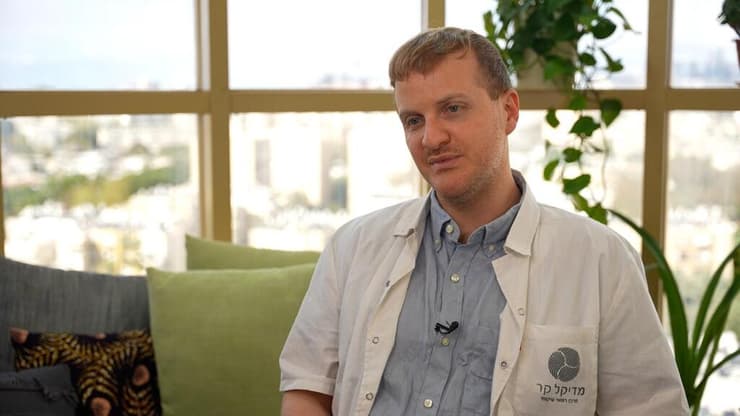 "מסתכלים על האדם בשלמותו". ד"ר שחר בר, מנהל אגף הגריאטריה (צילום: אורי דוידוביץ) מדיקל קר