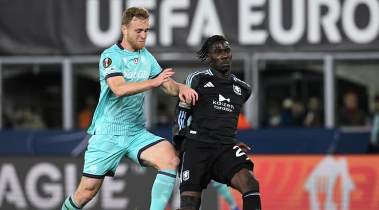 אמאדו אונאנה בפעולה