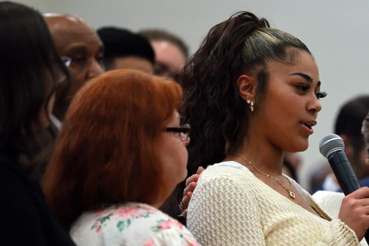 ארה"ב רקס הורמן רוצח סדרתי גילגו ביץ' לילי ווטרמן בתה של הנרצחת מייגן ווטרמן דיון הודאה באשמה ב בית המשפט