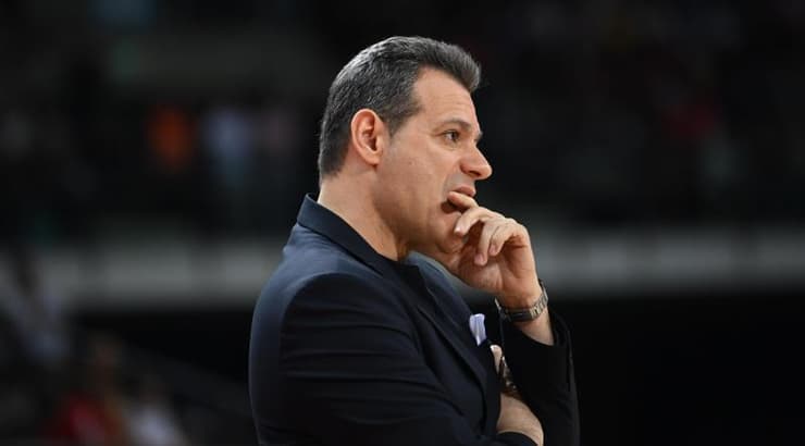 דימיטריס איטודיס במחשבות