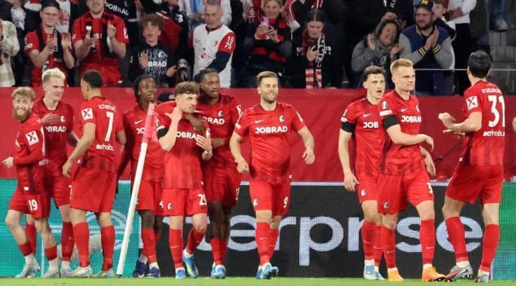 שחקני פרייבורג מאושרים