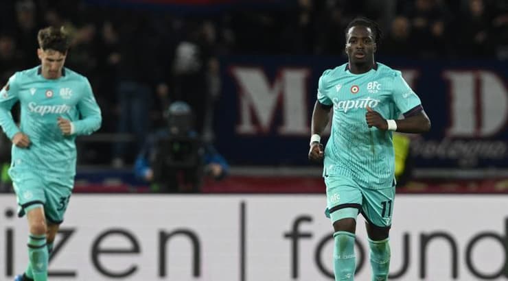 ג׳ונתן רואו מרוצה