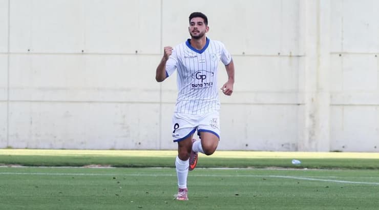 גיא יצחקי חוגג