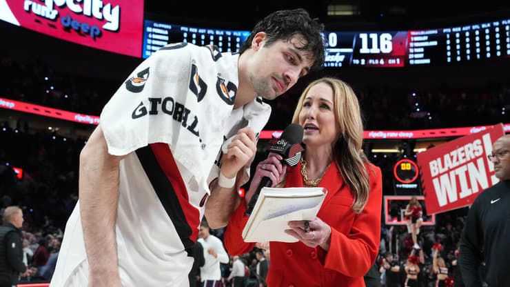 אבדיה בריאיון על הפרקט בסיום המשחק