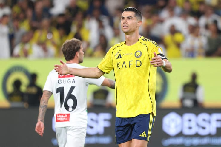 רונאלדו ממשיך לכבוש ולחגוג 