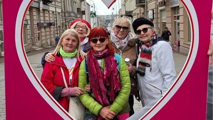 עושים טוב בנפאל ב״יום מעשים טובים״ העולמי (קרדיט: באדיבות עמותת ״רוח טובה״ מקבוצת אריסון) עושים טוב בנפאל ב״יום מעשים טובים״ העולמי