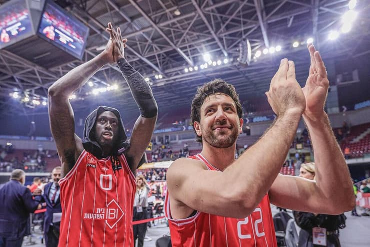 מיציץ' ומוטלי