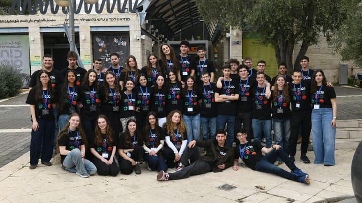 המשתתפים בתחרות "המדענים הצעירים" (מוקי שוורץ) המשתתפים בתחרות "המדענים הצעירים"