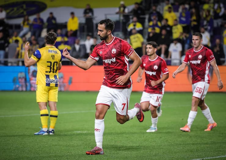 אליאל פרץ חוגג (צילום: עוז מועלם ) מכבי ת"א הפועל באר-שבע אליאל פרץ