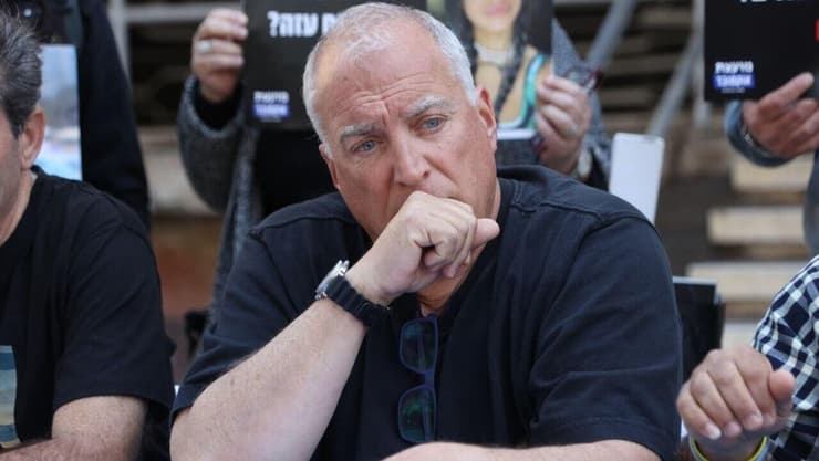אייל אשל במסיבת עיתונאים של "מועצת אוקטובר"  השקת "יום השיכחון"