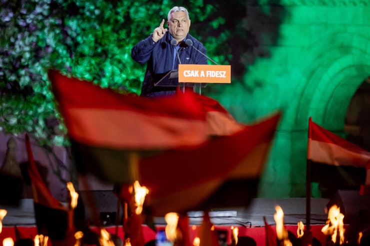 בחירות הונגריה עצרת סיכום של אורבן ב11 באפריל ב בודפשט