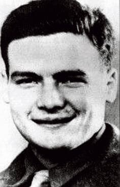 תיאודור באכנהיימר (מוזיאון הלוחם היהודי במלחמת העולם השנייה ע"ש הנשיא חיים הרצוג) תיאודור באכנהיימר