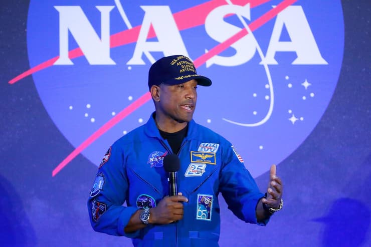 ויקטור גלובר, לאחר חזרת ארטמיס 2 לכדור הארץ