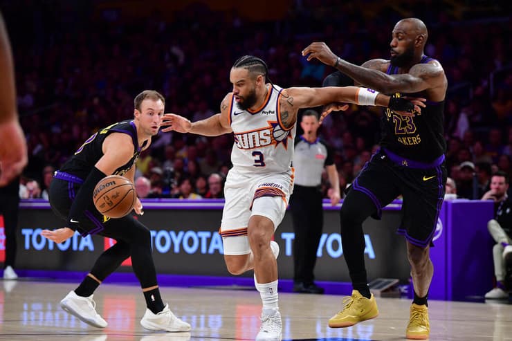 ברוקס מול לברון. יריבות מוכרת