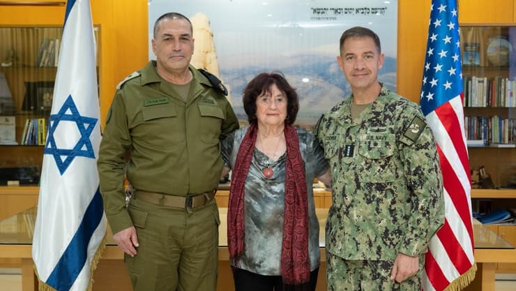 יום העיון לציון יום הזיכרון לשואה ולגבורה (צילום: דובר צה"ל) יום העיון לציון יום הזיכרון לשואה ולגבורה