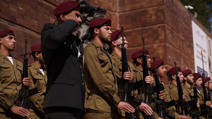 טקס הנחת הזרים ביד ושם