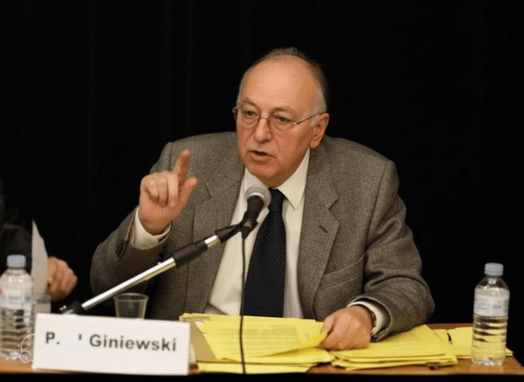 פול ז'נייבסקי. הסתיר תעודות בתוך ספרי לימוד (צילום: באדיבות המשפחה) פול ז'נייבסקי , הציל יהודים במהלך השואה