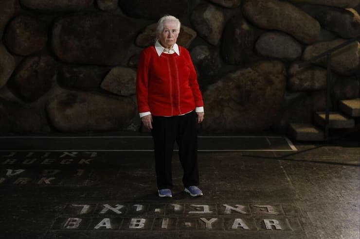 זינה פרידלנד ביד ושם (צילום: זיו קורן) זינה פרידלנד ביד ושם