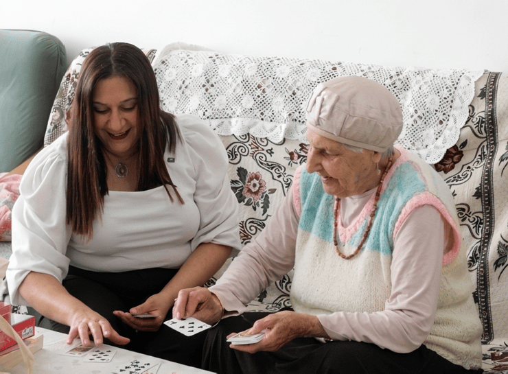 ג'ולייט אדרי