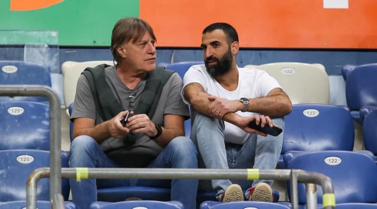 סלובודאן דראפיץ׳ ביציע (שחר גרוס) סלובודאן דראפיץ׳ ביציע