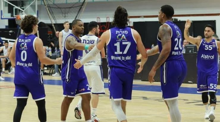 שחקני הפועל אילת