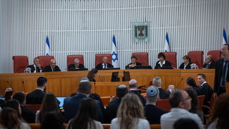 דיון בעתירות להדחתו של איתמר בן גביר