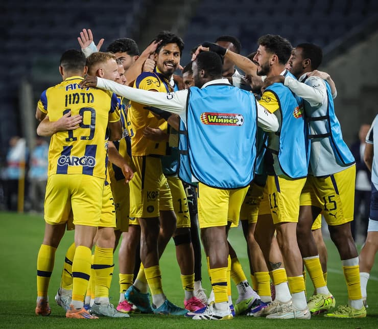 שחקני מכבי ת"א