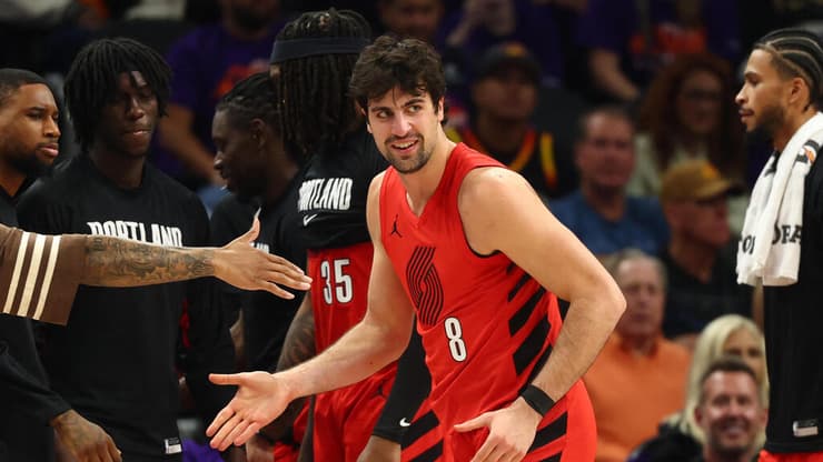 כמו אשרם ודולגופיאט. דני אבדיה (צילום: Christian Petersen/Getty Images) שחקן פורטלנד טרייל בלייזרס דני אבדיה